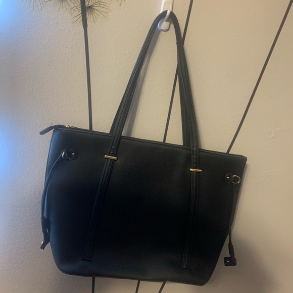 Tree of Life Black Faux Leather Shoulder/Tote Great Condition - Picture 2 of 11